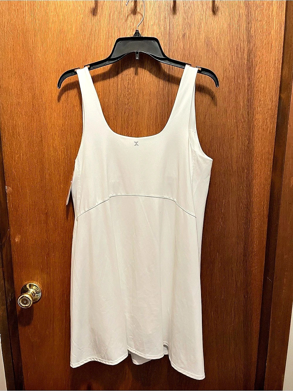 Xersion EverUltra-Lite Dress Sleeveless romper Dress in White Size Large NWT